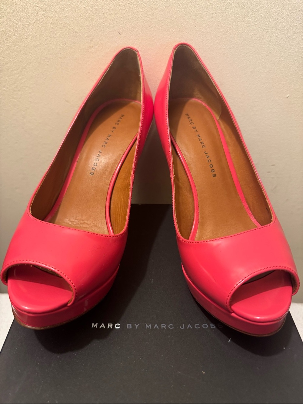 Marc by Marc Jacobs Coral Patent Leather Peep Toe Platform Pumps - Size 8